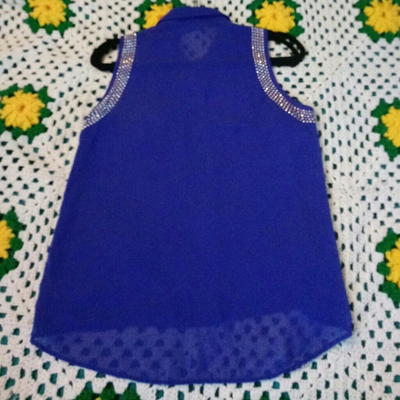 Blue Tank - Picture 2 of 2